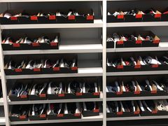 -阿迪达斯(八方汇精品优惠店)