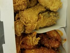 -BHC炸鸡(明洞总店)