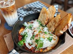 -ROAST coffee & eatery