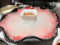 -红鼎豆捞·非遗鲍皇汤火锅(宝丰路店)