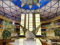 -上海滴水湖皇冠假日酒店