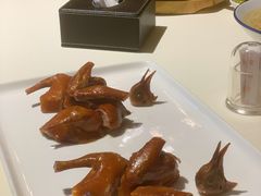 烤乳鸽-铜锣湾·有麝自然香(重庆新天地店)