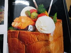 -铜锣湾·有麝自然香(渝北财富中心店)