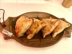 手工烤包子-龟兹KUCINA·新疆菜(前滩L+PLAZA店)