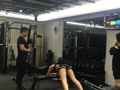-简·无界健身工作室·运动康复·体态(石厦店)