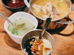 -麻婆婆白家肥肠粉(海岸城店)