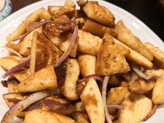 馕炒烤肉-巴依老爷新疆美食(牡丹园店)