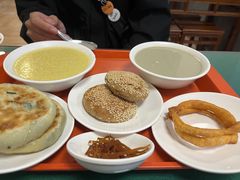 -护国寺小吃(动物园店)
