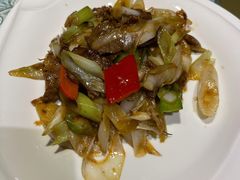 葱爆羊羔肉-巴扎美食·新疆菜·西域歌舞表演餐厅(新疆大厦店)