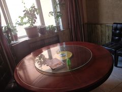 靠窗位-扒虾小妹儿麻辣海鲜(宏图街店)