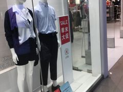 -优衣库(南京建邺万达广场店)