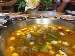 -顶顶汤火牛排火锅·经典铜锅涮肉