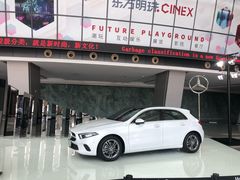 店内环境-梅赛德斯-奔驰文化中心商业区域(世博大道店)