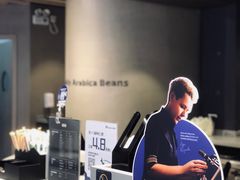 -瑞幸咖啡(大都会东方广场店)