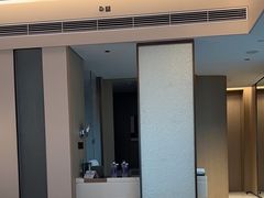 -深圳国际会展中心希尔顿酒店(前海华发冰雪世界店)