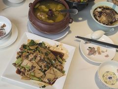 -怡得饭庄·30年老店·宋大妈昆明菜