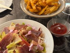 -LESCEDARS Brasserie Bistro香柏树