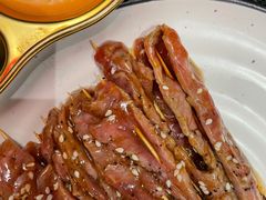 -何妹湿辣牛肉·粤式烧烤砂煲(桂雅路店)