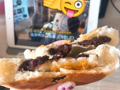 日式和风红豆泥麻薯包-啊噗吐呦现场烘焙(麦凯乐店)