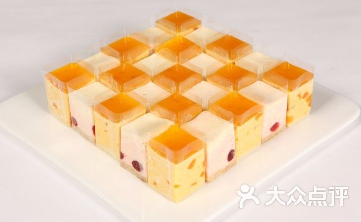 cake诱惑蓝莓慕斯切块图片-青岛面包西点-大众点评网