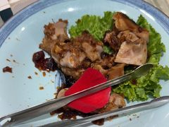 -海派美食·家宴海鲜青岛菜·石锅鲽鱼头(东方城店)