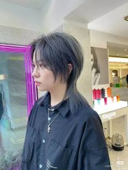 -时尚殿堂明星门店