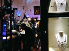 -文艺复兴百货(米兰大教堂广场店)