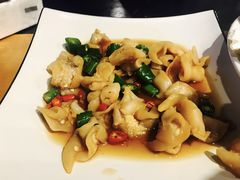 -臻鲜燕海鲜融合餐厅(金陵style店)