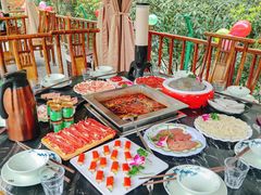 -二荆条·蜀鲜汇城市森林火锅