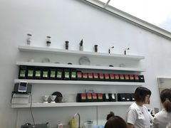 -UNI UNI(环亚凯瑟琳店)