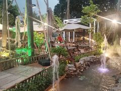 -花溪雨·森林餐厅(石基店)