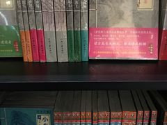 -钟书阁(松江泰晤士小镇店)