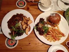 -宝莱纳啤酒花园餐厅PAULANER BRAUHAUS Nanjing(广州路店)