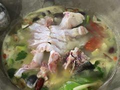 -姚记抚仙湖石锅鱼庄