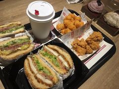 鸡肉芝士三明治-The Habit Burger Grill 哈比特汉堡(复兴soho店)