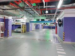 -华侨城苏河湾-地上停车场