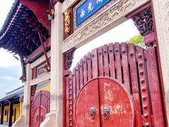-龙华寺