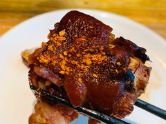 金牌烤猪蹄-中8楼风尚云南菜(颐堤港店)
