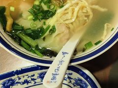 -长人馄饨铺(解放街店)