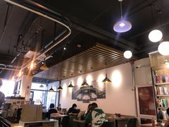 -雨丝书店(综合商业楼店)