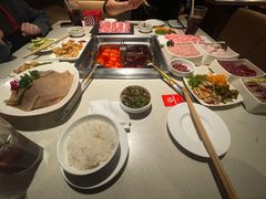 -海底捞火锅鲜切牛肉主题店(长寿路店)
