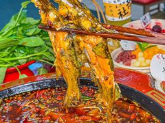 -烧哥美蛙肥肠鱼火锅·十五年社区店