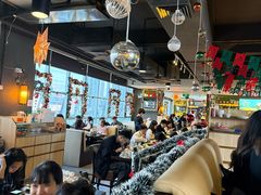 -大头虾越式风味餐厅(光明广场店)