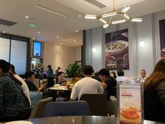 -港丽餐厅(高德置地店)