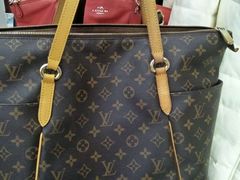 LV 上色前后对比 -A&G奢侈品护理(万科旗舰店)