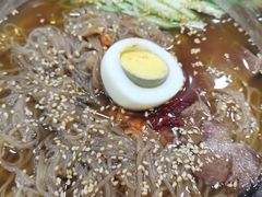 -臻牛烤肉