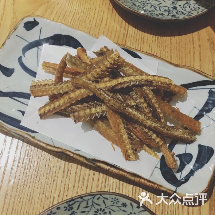 炸鰻魚骨