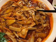 -金牌餐厅·天津菜·八珍豆腐·老爆三(瓷房子店)
