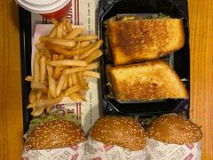-The Habit Burger Grill 哈比特汉堡(复兴soho店)