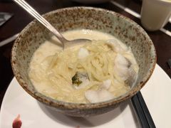 黄鱼煨面-杭州西子湖四季酒店·金沙厅